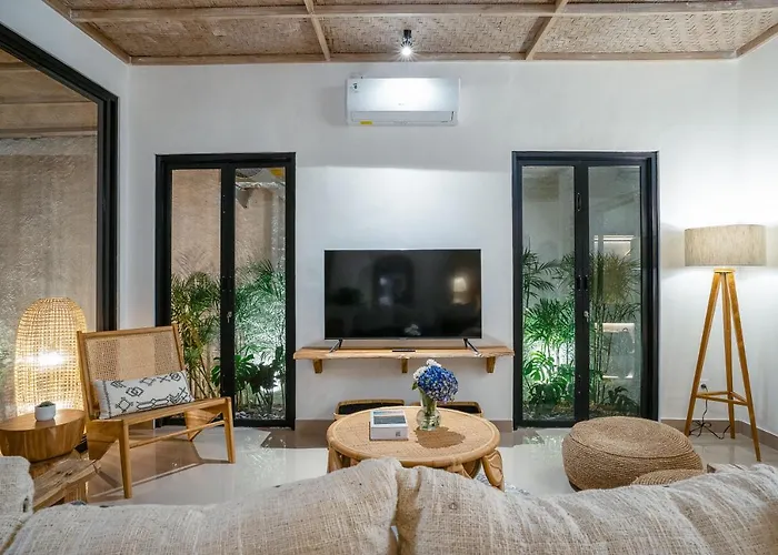 Aarna - Tropical Chic Private Oasis In