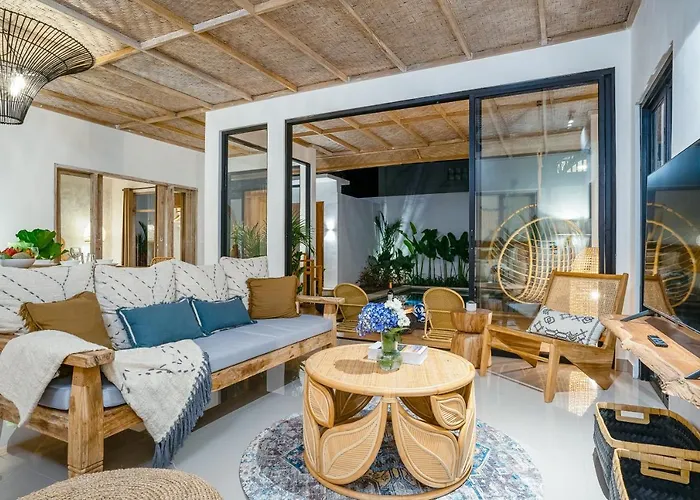 Aarna - Tropical Chic Private Oasis In Villa